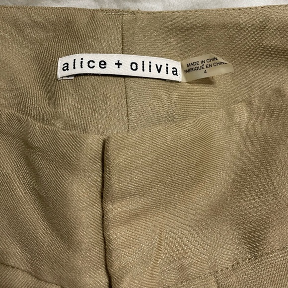 Alice + Olivia shorts size 4 - Picture 2 of 2